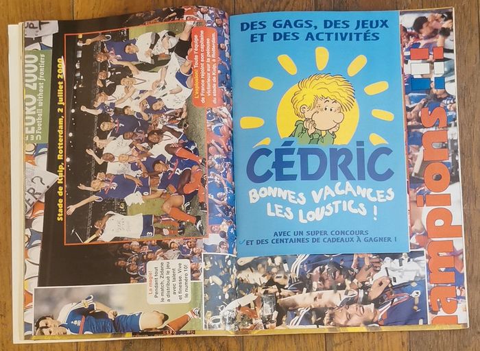 Ancien journal de mickey avec poster champions euro 2000 N°2508 vintage - photo numéro 2