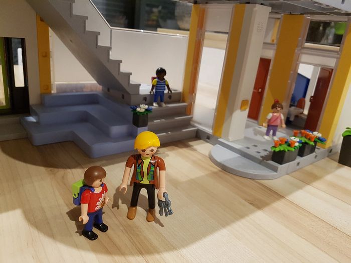Boîte école playmobil set 4324 date de 2009 + scène du passage piéton - photo numéro 7