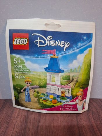 Lego Disney princesse château de cendrillon miniature avec jardin