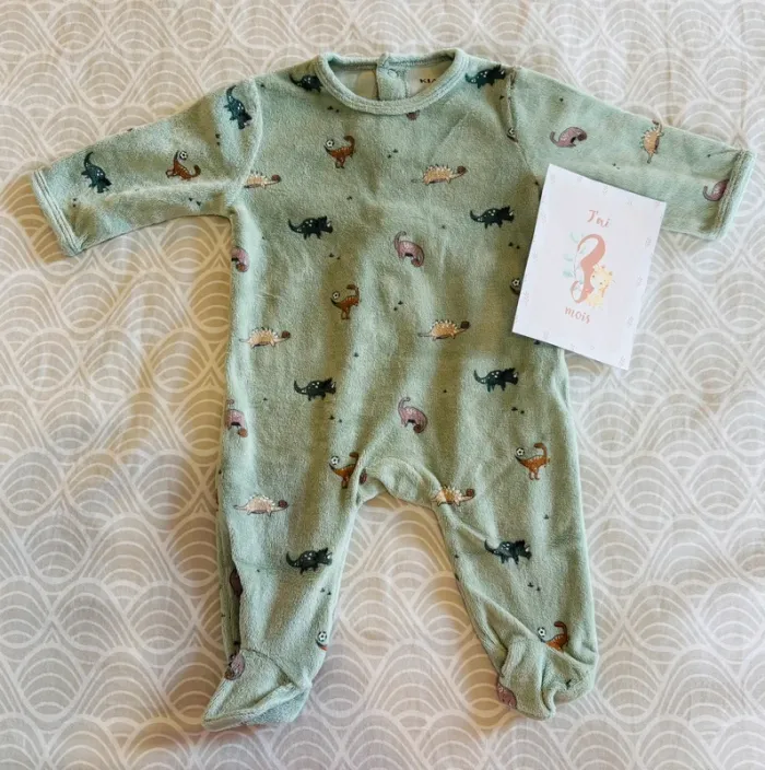 🦕 Pyjama dinosaures garçon - Kiabi - Taille 3 mois 🦕