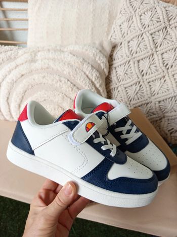 Paire de baskets / sneakers à scratch Ellesse pointure 34 neuves avec étiquettes