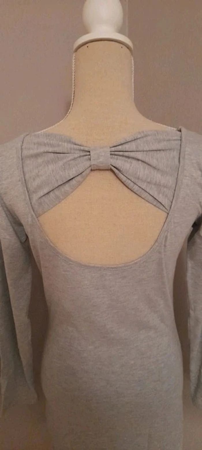 Robe tee-shirt courte dos nu grise manches longues Mim. T 36 - photo numéro 2