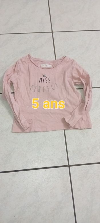 pull rose 5 ans