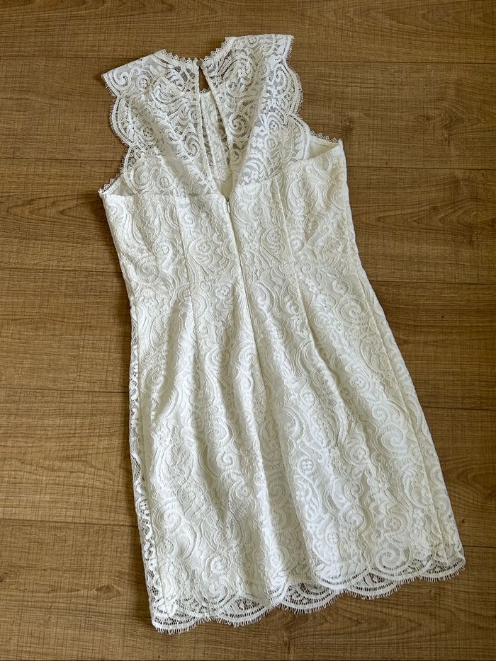 Robe blanche en dentelle Morgan taille 38 comme neuve - photo numéro 8
