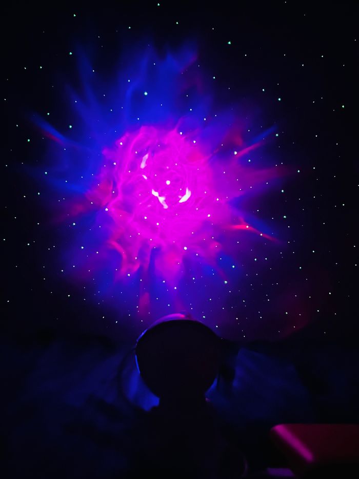 Projecteur d'étoiles et Galaxie en forme d’astronaute. - photo numéro 4