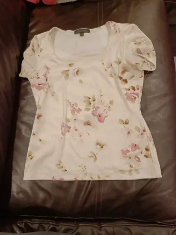 Tee shirt 34/36 urban Kiabi fleurs
