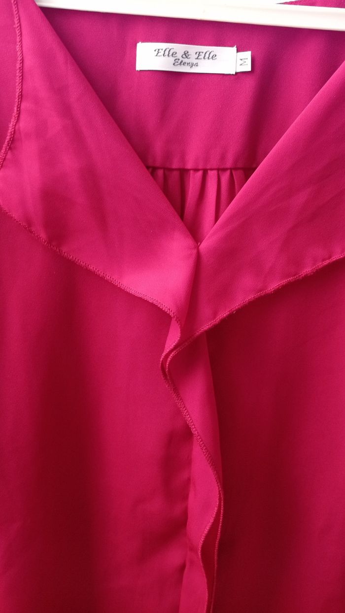 Blouse élégante femme neuve - photo numéro 2