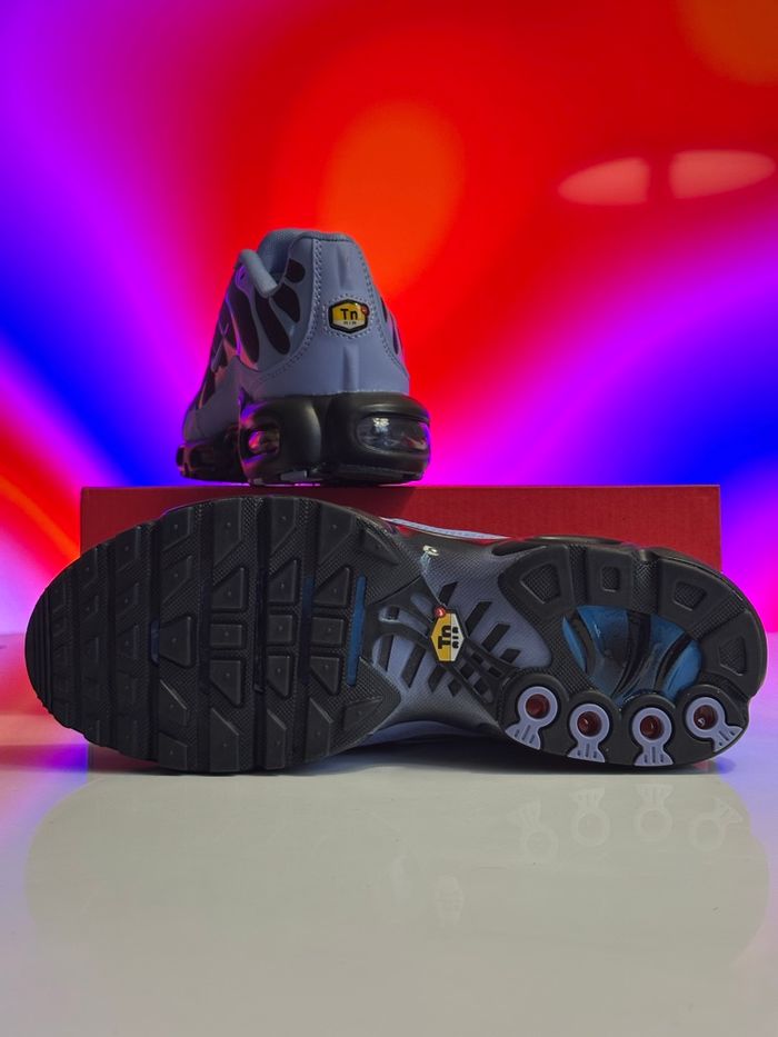 Nike Tn Air Max Plus neuves taille 43  avec boîte – envoi express - photo numéro 4