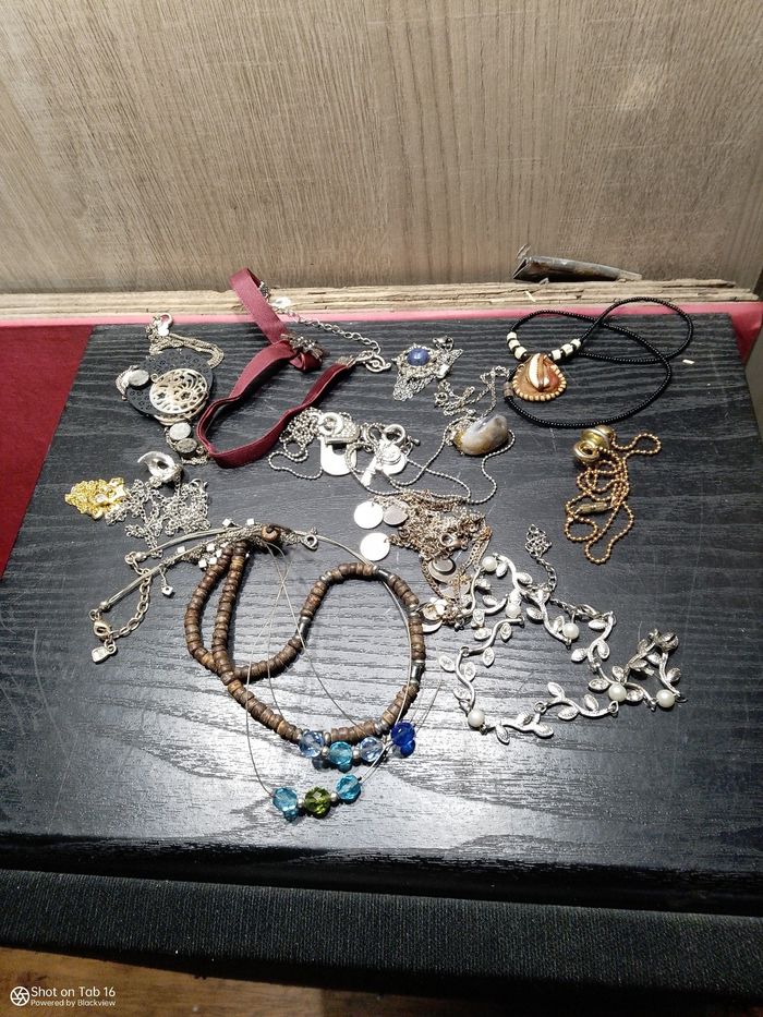 Lots de bijoux  pour femme