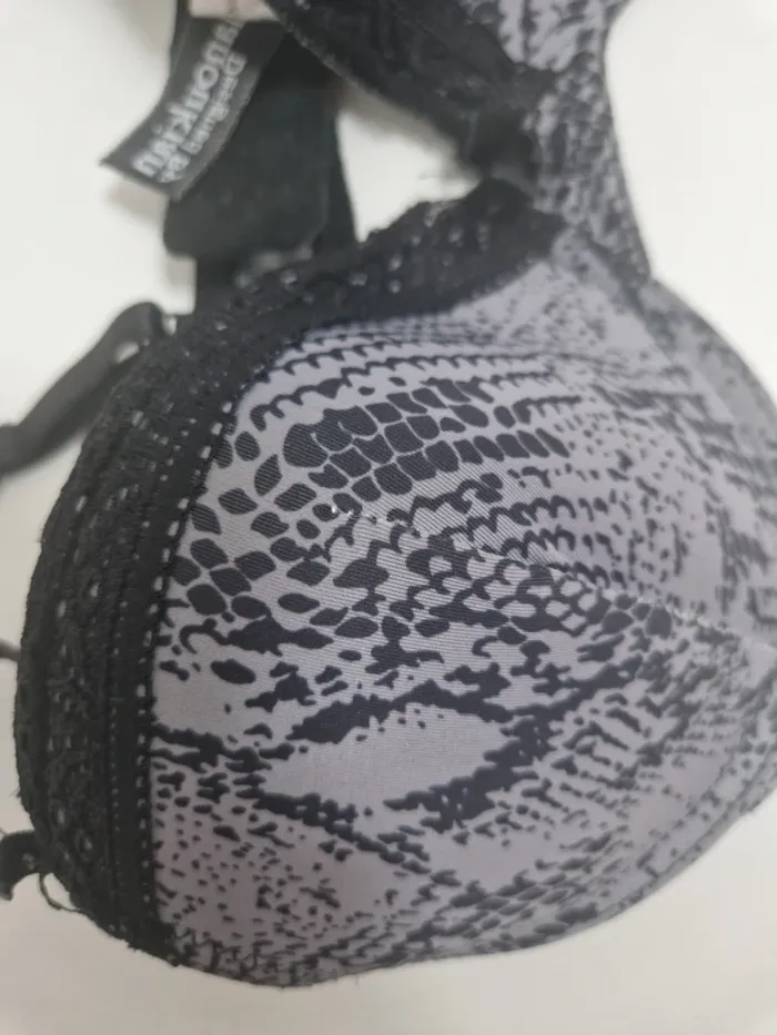 Soutien-gorge - photo numéro 2