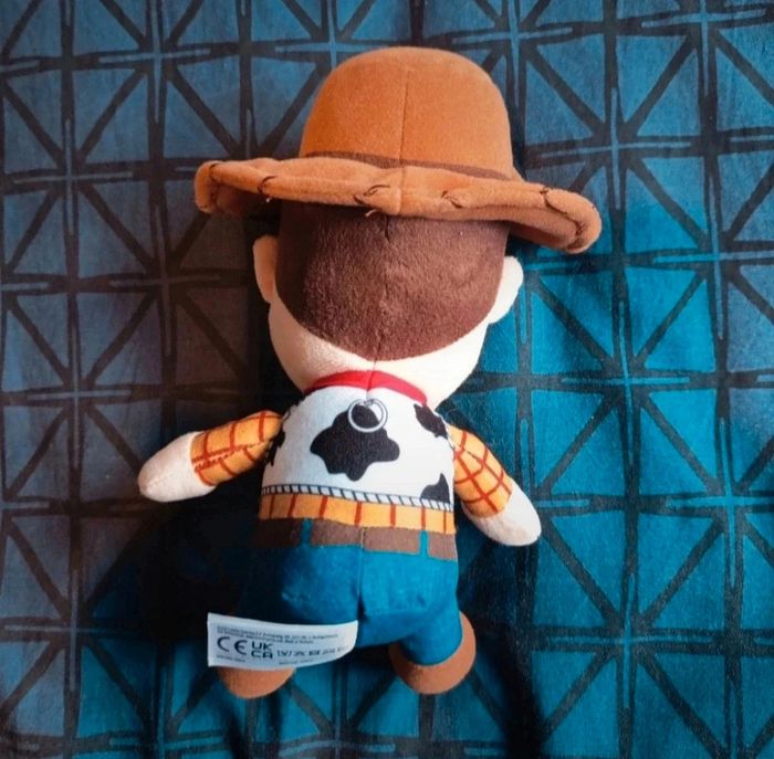 Peluche Woody Toy Story - photo numéro 2