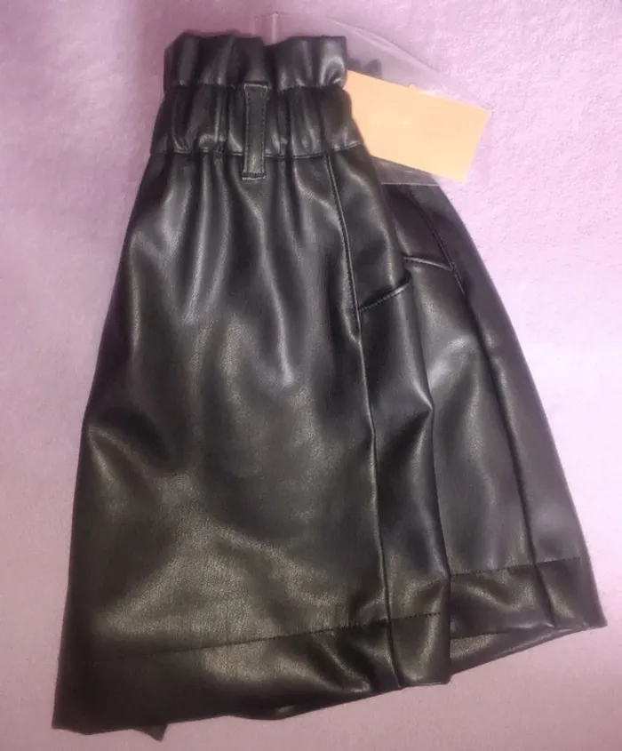 Short fille simili cuir Kiabi - photo numéro 3