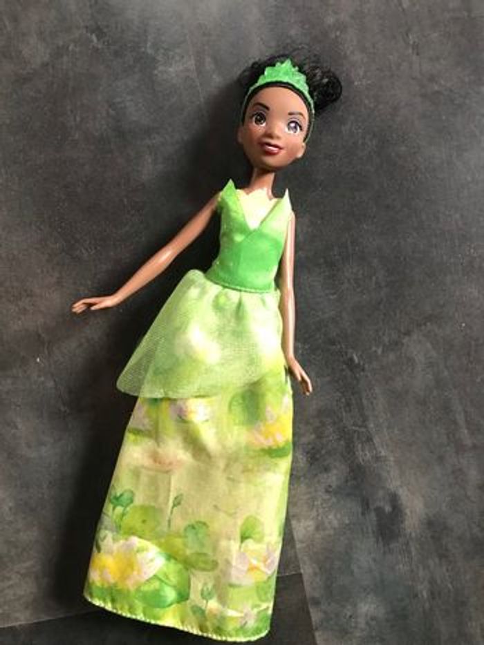 Poupée Tiana poussière d’étoiles 30 cm Disney