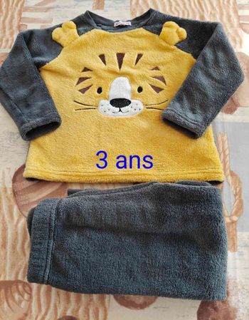 Pyjama velours chaud et doux tbe 3 ans