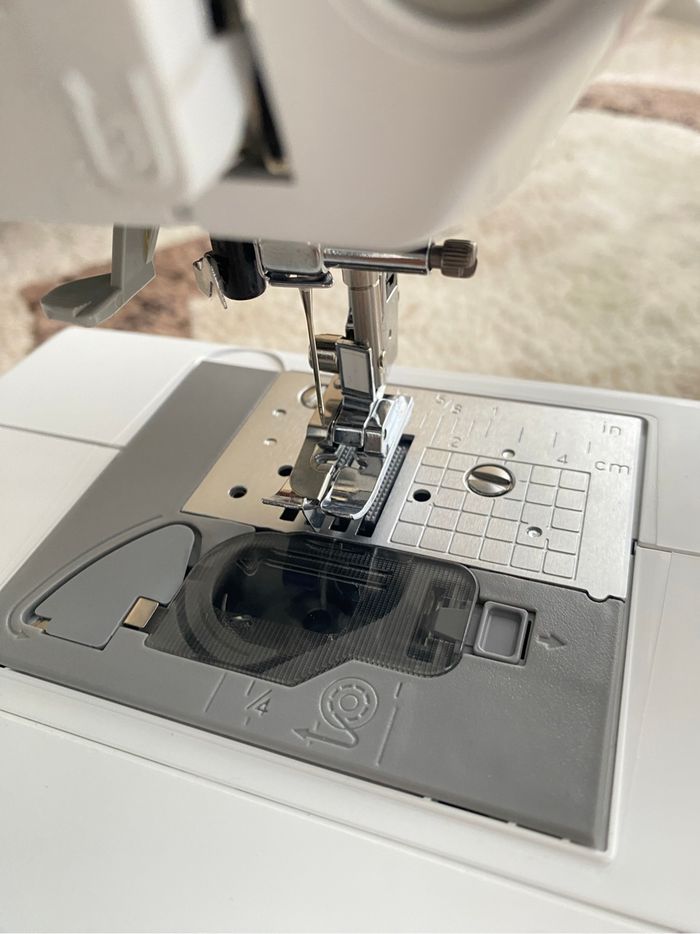 Machine à coudre - photo numéro 4
