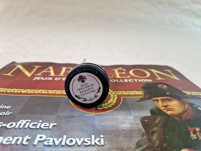 Figurine , Napoléon , jeux d'échec de collection , numéro 18 , le sous officier du régiment Pavlovski - photo numéro 4