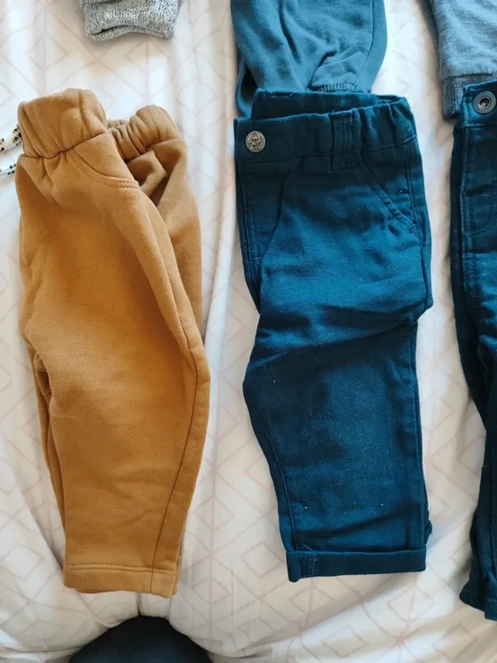 Pantalons en 9 mois - photo numéro 4