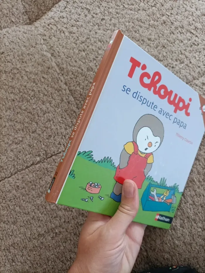 Livre T'choupi se dispute avec Papa - photo numéro 4