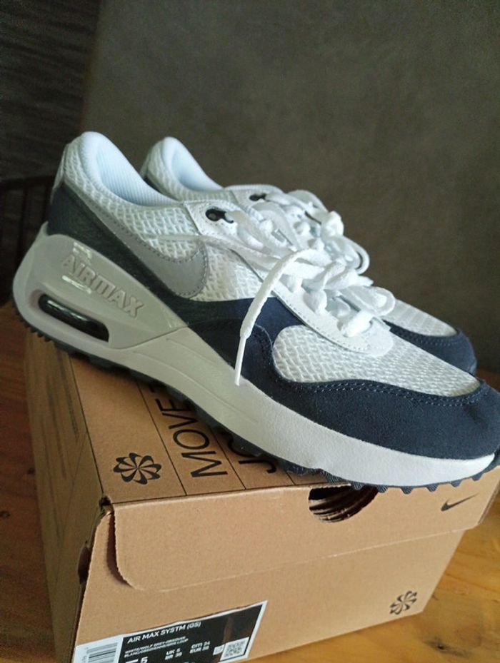Baskets Nike Air max systm (GS) neuves 38 - photo numéro 2