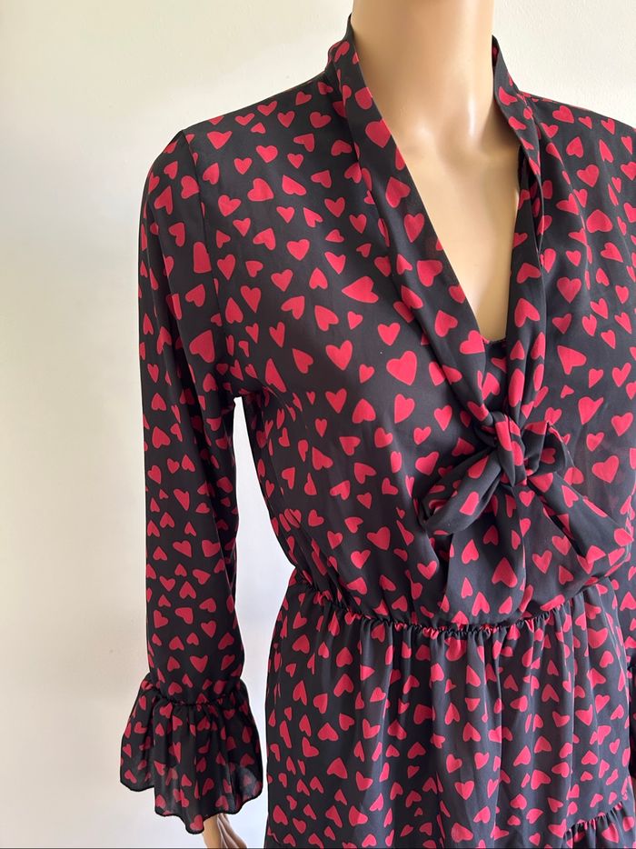 Robe noire et rouge à manches longues LolaLiza taille 36 comme neuve - photo numéro 4