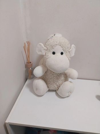 Doudou mouton avec son histoire