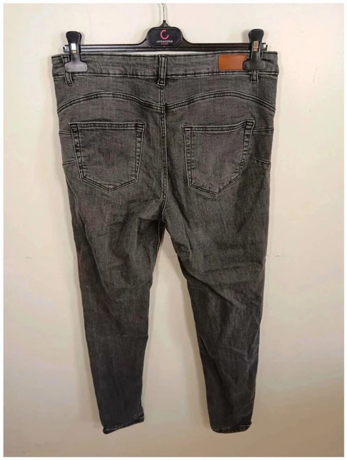 C22 jeans gris kiabi 40 - photo numéro 2