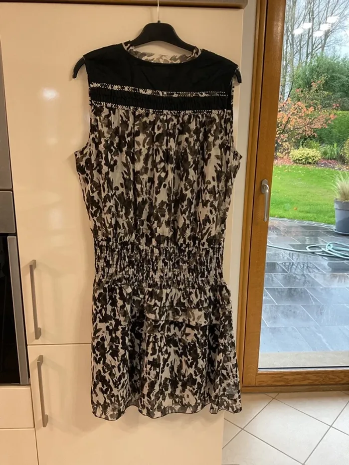 Robe motif leopard légère - photo numéro 5
