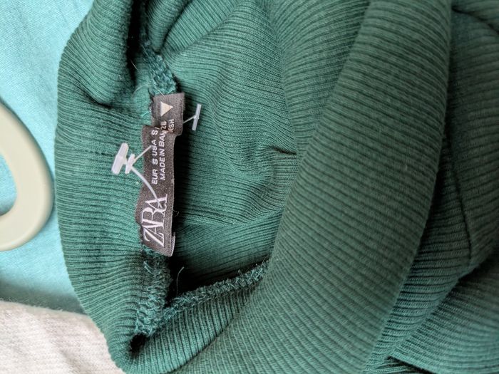 Pull vert Zara - photo numéro 3