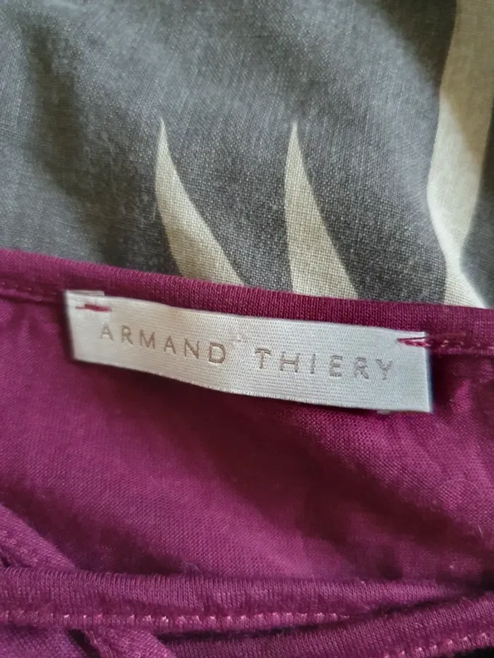 Haut à manches 3/4 prune Armand Thiery taille 1 - photo numéro 3