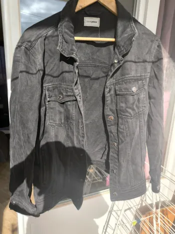 Veste en jean noire