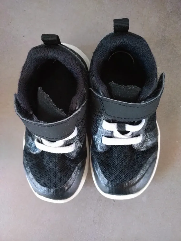 Basket noire T21 - photo numéro 4