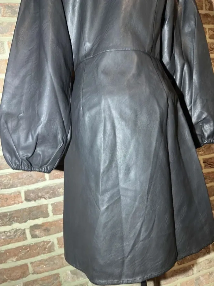 Robe noire FRNCH Neuve avec étiquette - Taille M / 38 - photo numéro 13