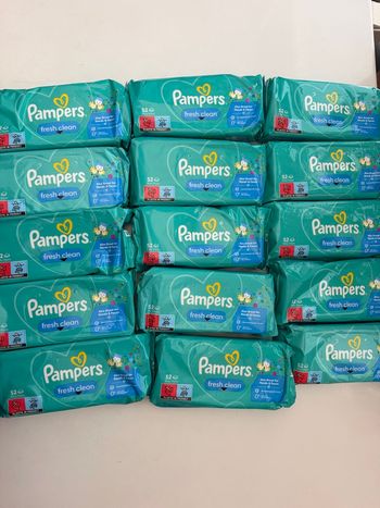 15 paquets de lingettes Pampers Fresh Clean