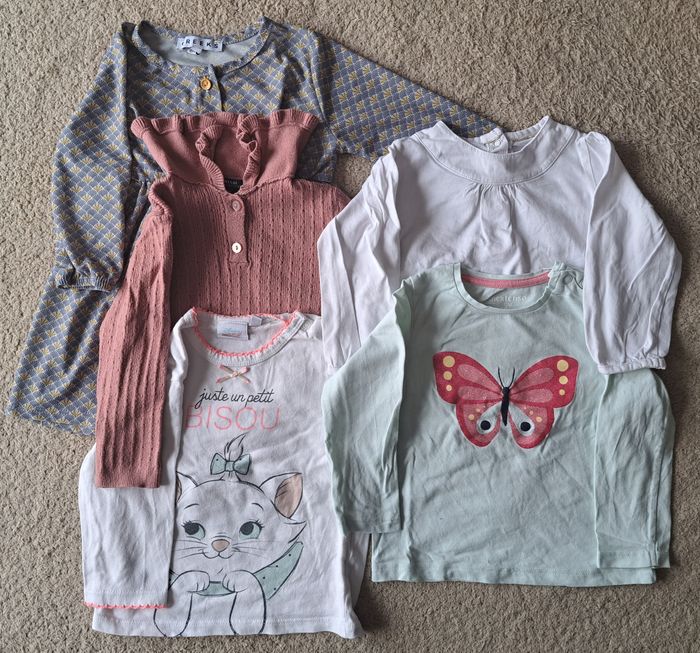 Très gros lot de vêtements fille taille 12 mois - photo numéro 4