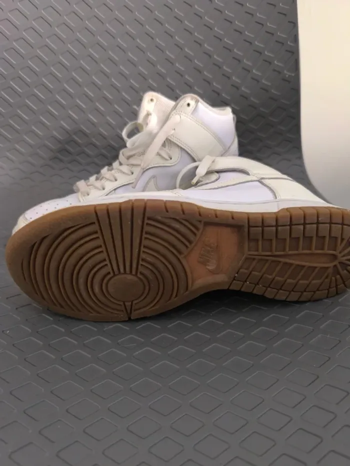 Nike montante - photo numéro 2