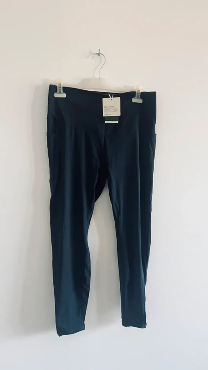Legging noir neuf avec étiquette