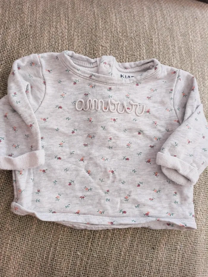Pull 3 mois Kiabi excellent état