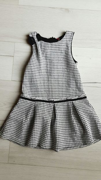 Vêtement fille robe sans manches blanche et noire Orchestra 5 ans