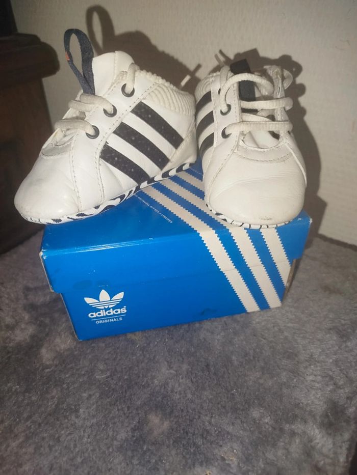 Basket adidas 19