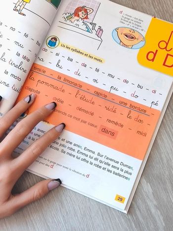 Guide de lecture transparent orange