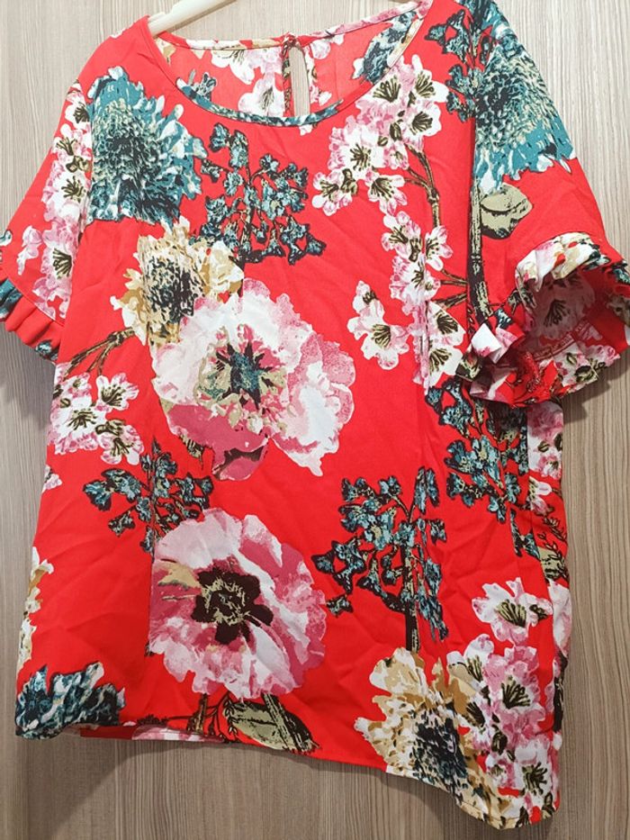 Haut blouse rouge manches courtes
