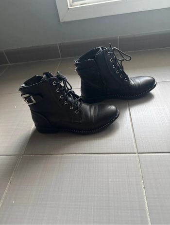 Paire de bottines, taille 38