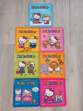 Lot de 7 livres hello kitty