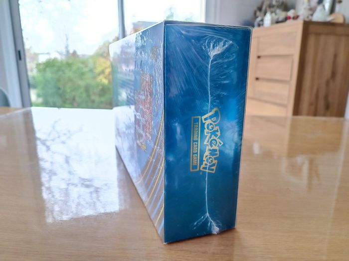 Coffret Pokémon Ultra Premium Méga-Dracaufeu X - photo numéro 4