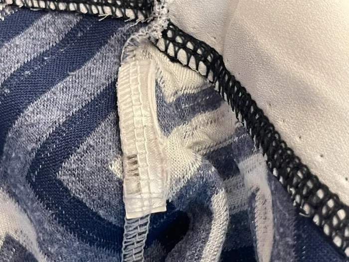 Tee-shirt bleu et blanc Bréal - photo numéro 5