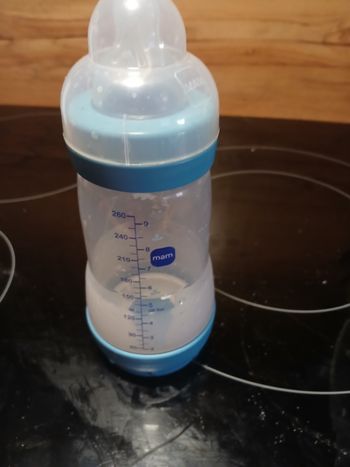 Biberon débit 2 mam