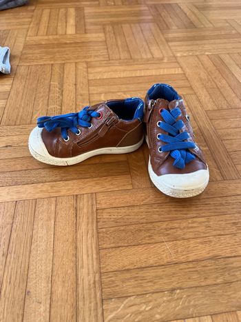 Chaussures basket T23