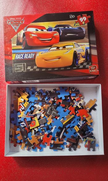 Lot de 2 puzzles 99 pièces cars et princesses disney