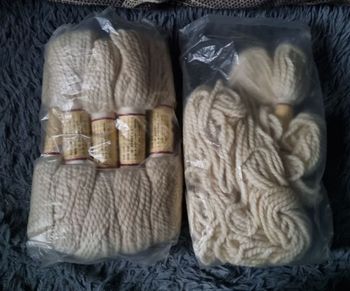 Lot écheveaux de laines pur laine