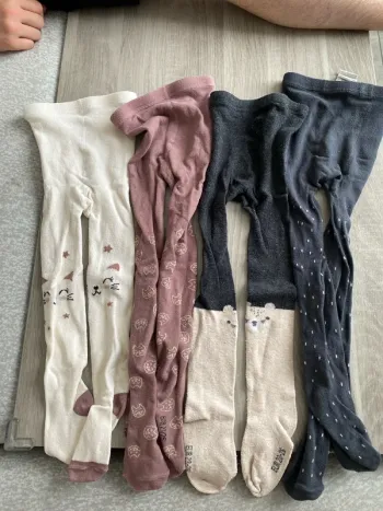 Lot de 4 paires de collants kiabi 23/26